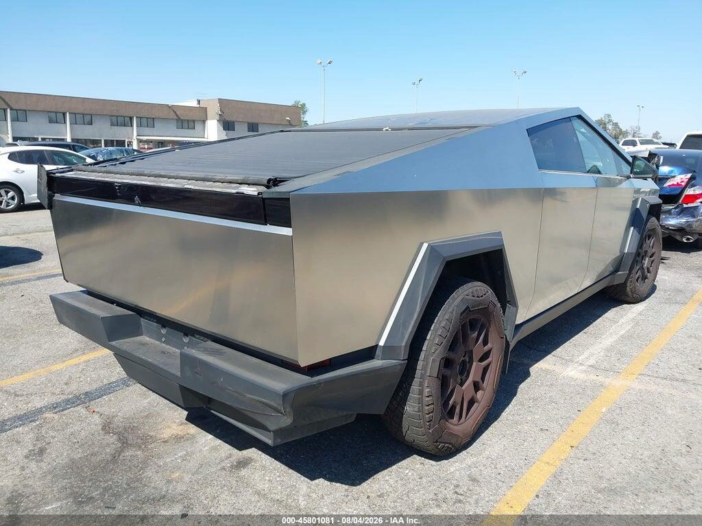 7G2CEHED8SA077965 2025 TESLA CYBERTRUCK photo no. 4