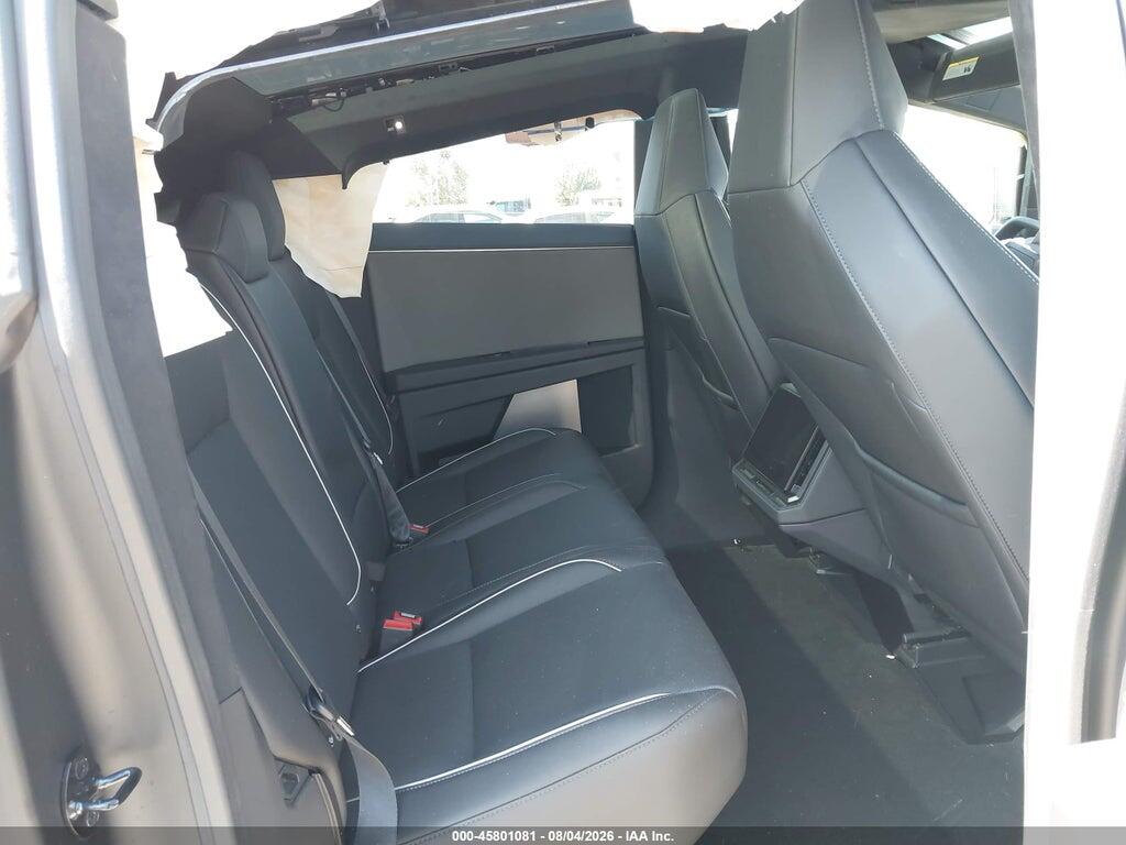 7G2CEHED8SA077965 2025 TESLA CYBERTRUCK photo no. 8
