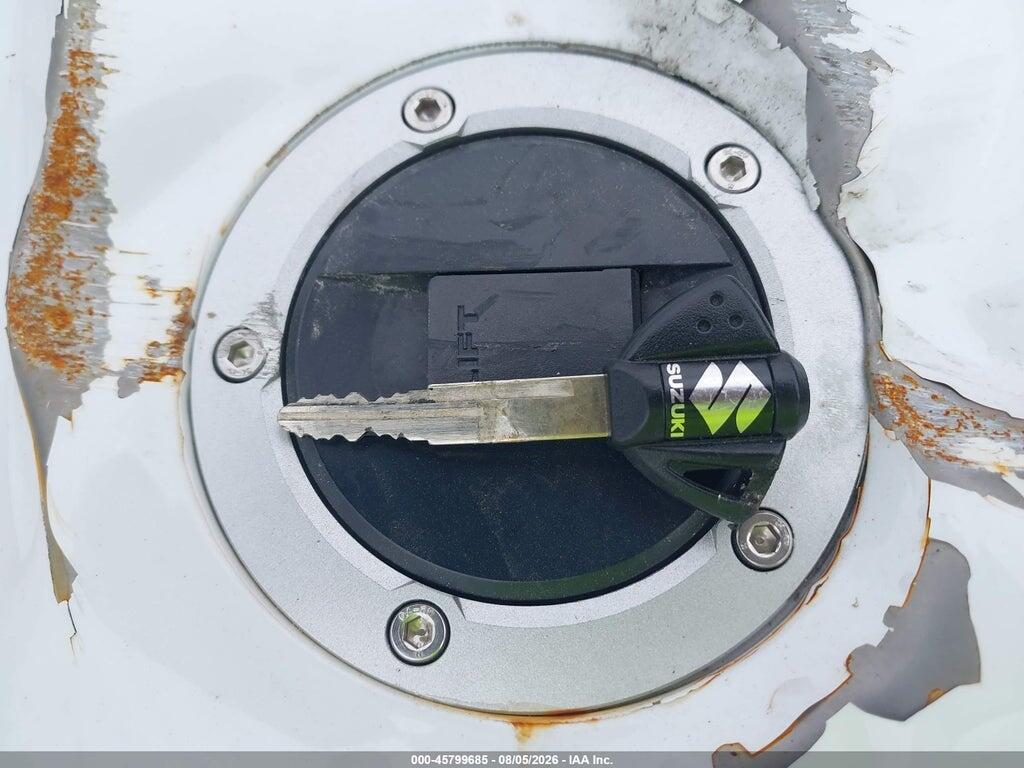 JS1GN7FA2S7101697 2025 SUZUKI GSX-R600 photo no. 11