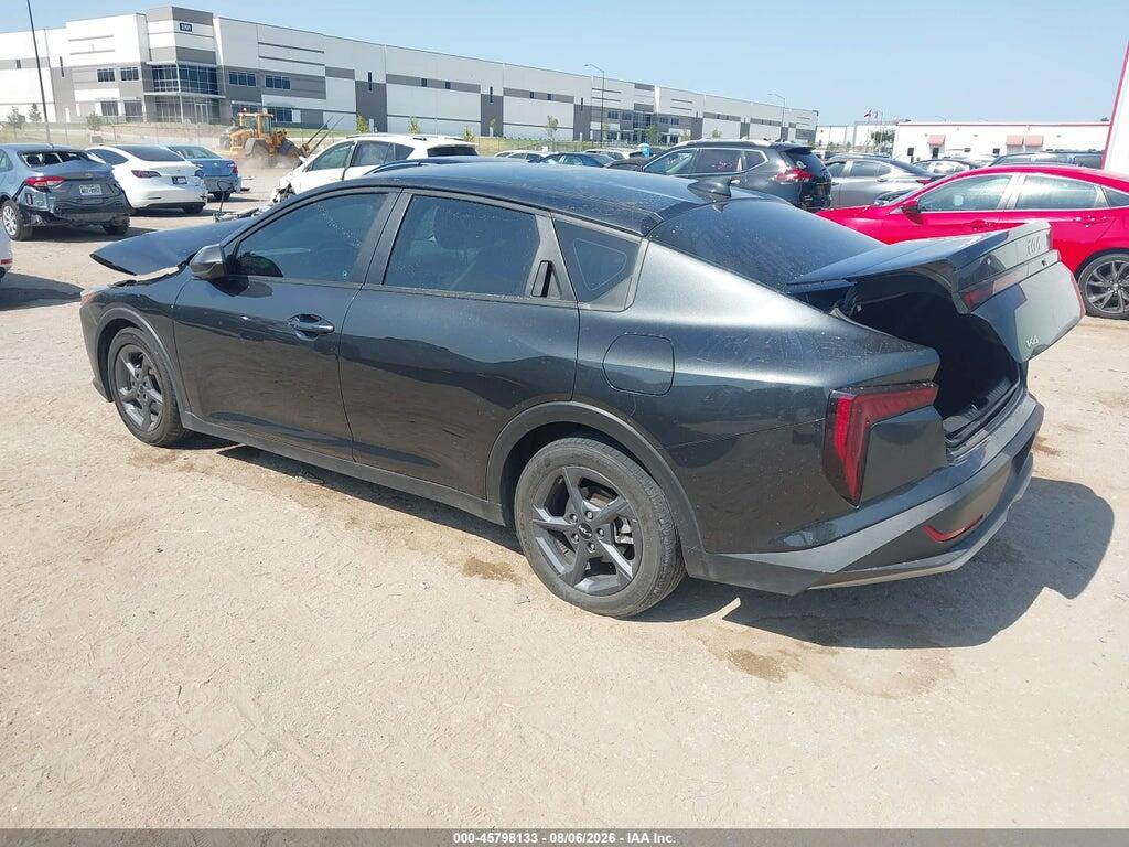 3KPFT4DE3SE084727 2025 KIA K4 photo no. 3