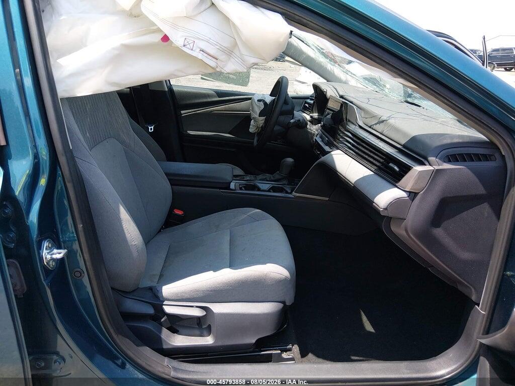 4T1DAACK5SU606211 2025 TOYOTA CAMRY photo no. 5