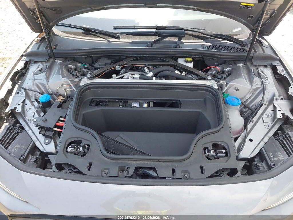 WAU3CAGH9SA023762 2025 AUDI A6 E-TRON photo no. 10
