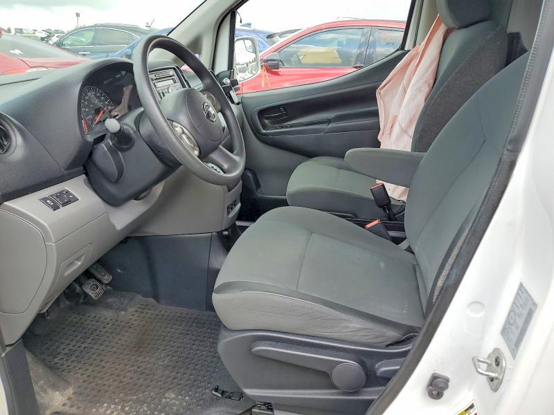 2015 NISSAN NV200 2.5S — Фото 7 из 13