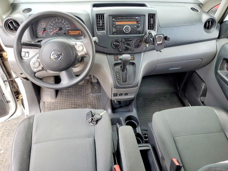 2015 NISSAN NV200 2.5S — Фото 8 из 13