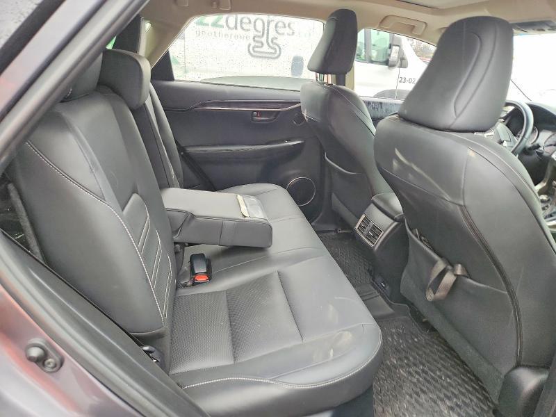 2018 LEXUS NX 300 BASE — Фото 10 из 12
