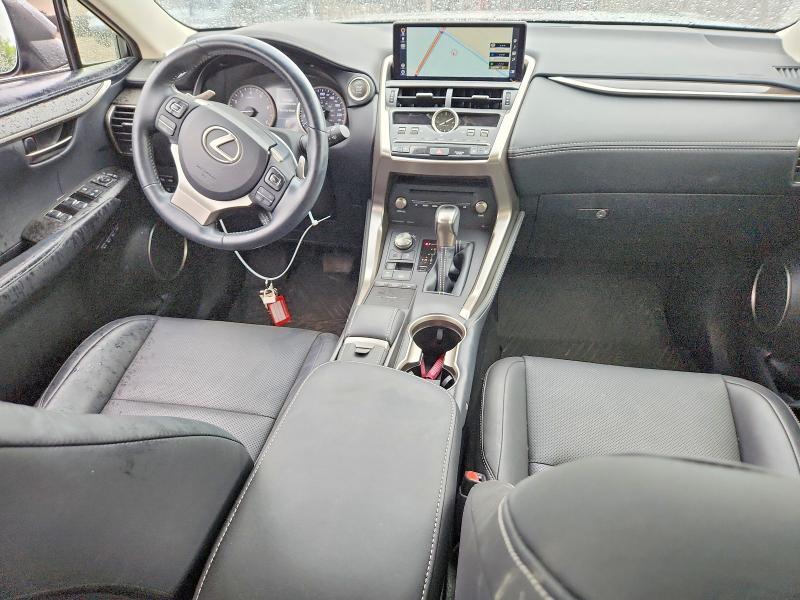 2018 LEXUS NX 300 BASE — Фото 8 из 12
