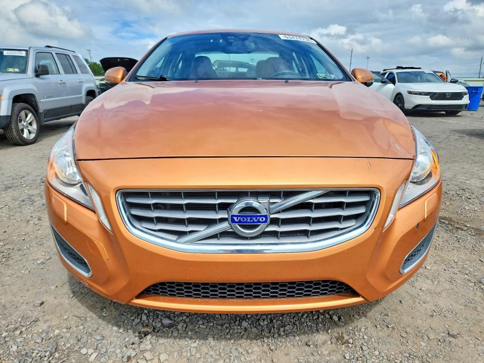 YV1902FH0B2007855 2011 VOLVO S60 photo no. 5