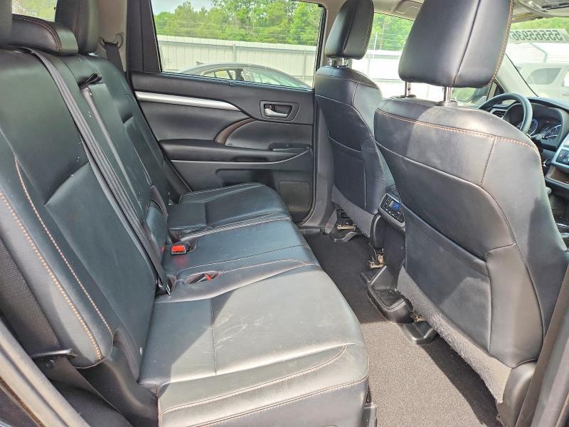 2016 TOYOTA HIGHLANDER XLE — Фото 11 из 14