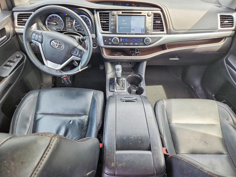 2016 TOYOTA HIGHLANDER XLE — Фото 8 из 14