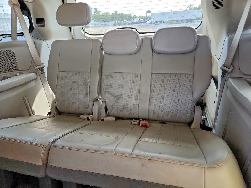 2009 CHRYSLER TOWN & COUNTRY TOURING — Фото 10 из 13