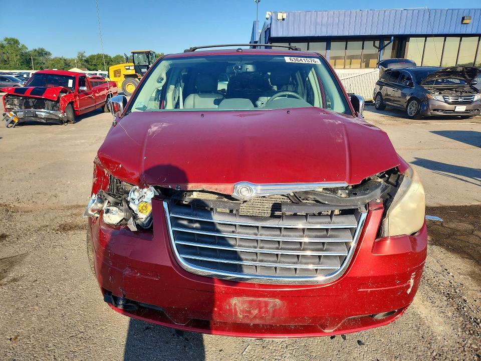 2008 CHRYSLER TOWN & COUNTRY TOURING — Фото 5 из 13