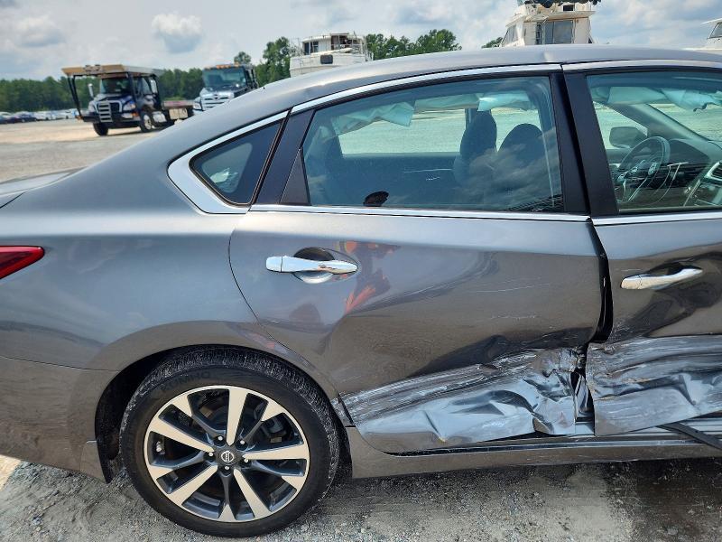 2017 NISSAN ALTIMA 2.5 SR — Фото 10 из 12