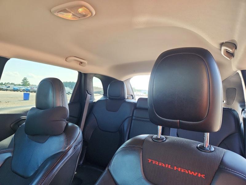 2017 JEEP CHEROKEE TRAILHAWK — Фото 10 из 13