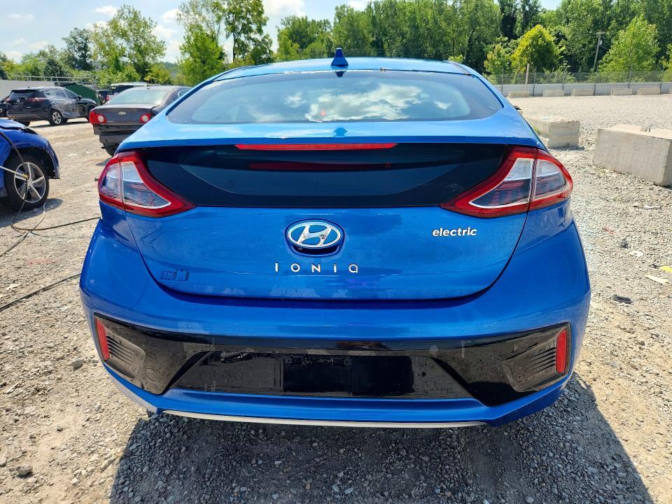 2018 HYUNDAI IONIQ ELECTRIC BASE — Фото 6 из 12