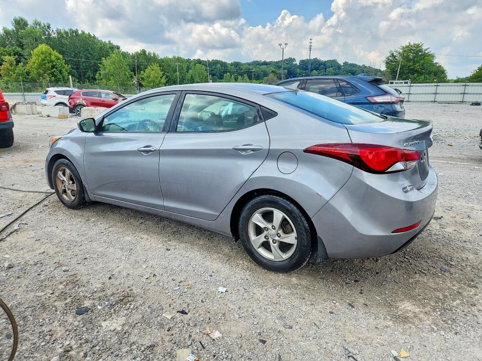 2015 HYUNDAI ELANTRA SE — Фото 2 из 12