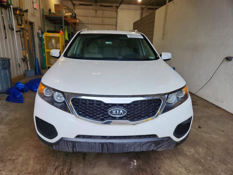 2013 KIA SORENTO LX — Фото 5 из 13