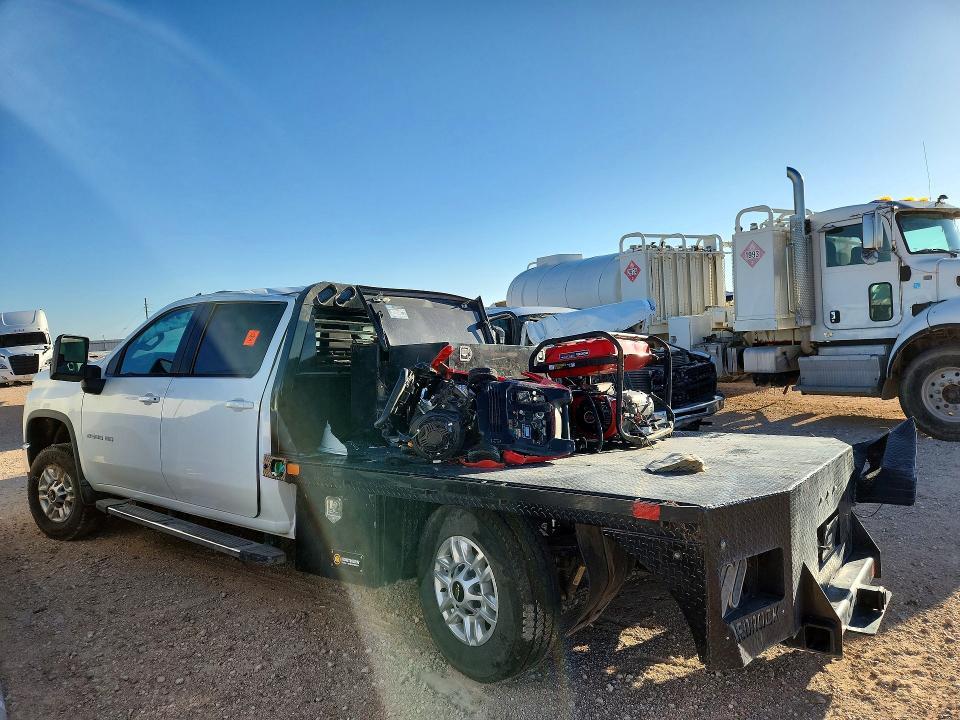 2025 CHEVROLET SILVERADO K2500 HEAVY DUTY LT — Фото 2 из 13