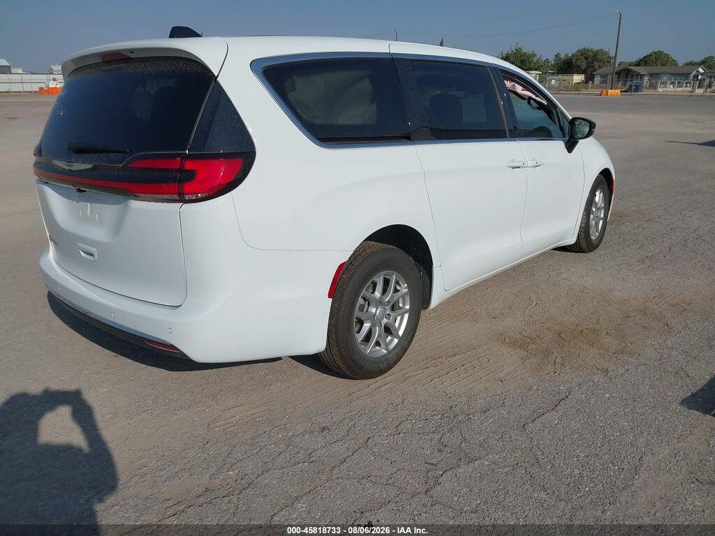 2C4RC1BG9TR273639 2026 CHRYSLER PACIFICA photo no. 4