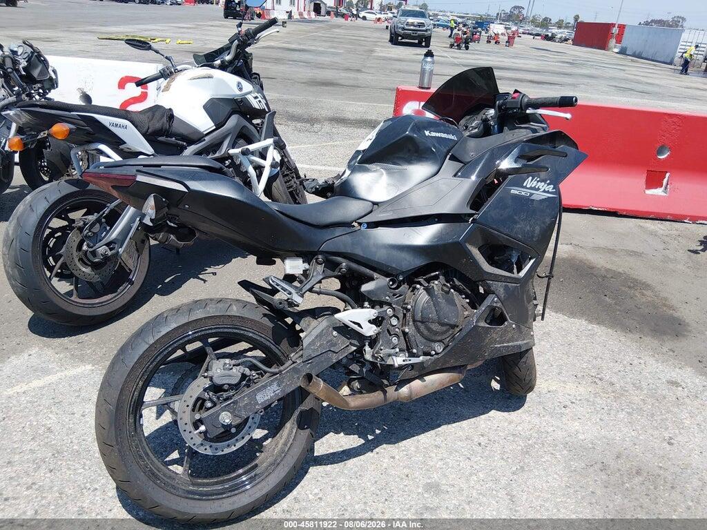 ML5EZGG19TDA79977 2026 KAWK MOTORCYCLE photo no. 4
