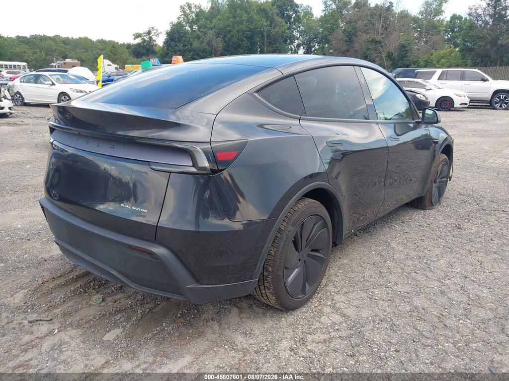 7SAYGDEE9TF369829 2026 TESLA MODEL Y photo no. 4