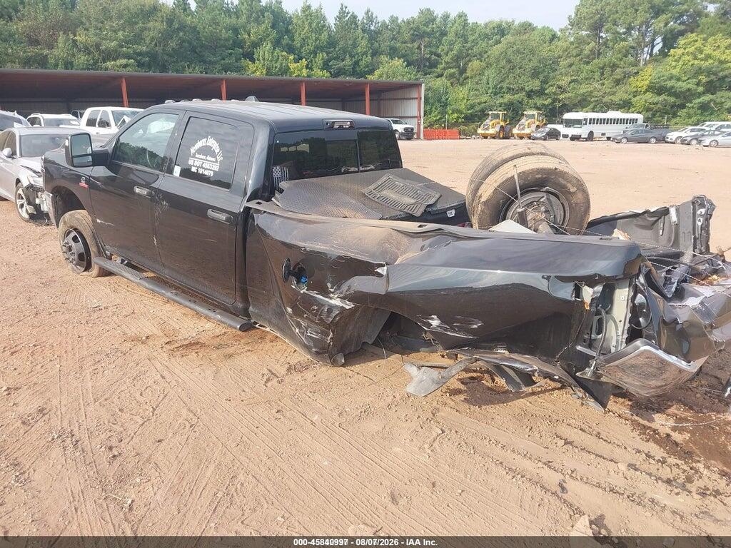 3C63RRGL8TG194422 2026 RAM 3500 photo no. 3