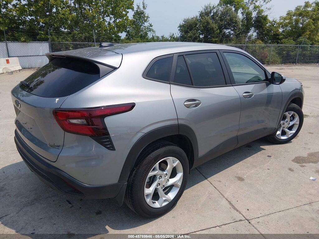 KL77LFEP4TC010982 2026 CHEVROLET TRAX photo no. 4