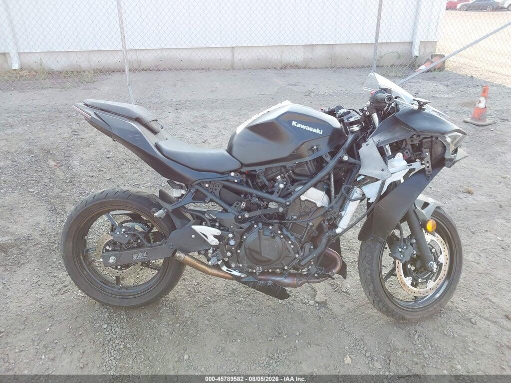 ML5EXGH19TDA88502 2026 KAWASAKI EX500 photo no. 4