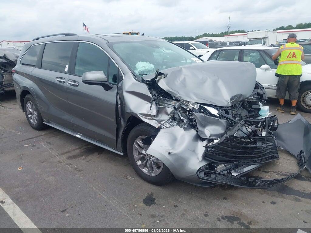 5TDYRKEC8TS326766 2026 TOYOTA SIENNA photo no. 1