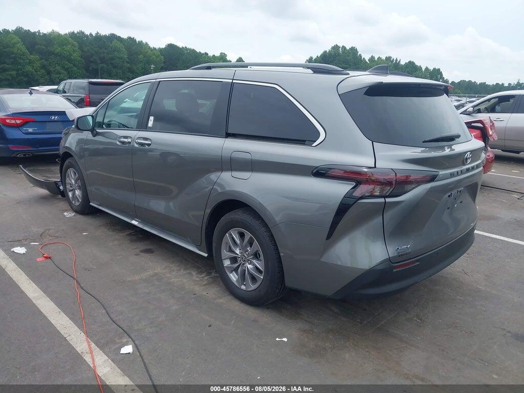5TDYRKEC8TS326766 2026 TOYOTA SIENNA photo no. 3