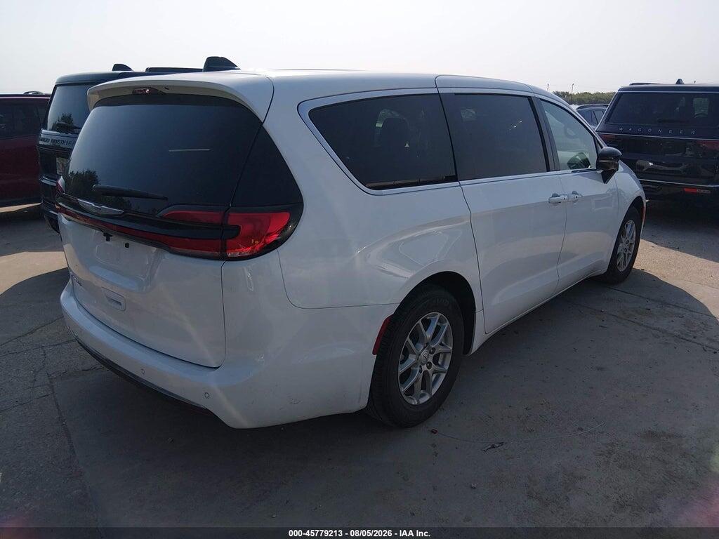2C4RC1BG8TR220897 2026 CHRYSLER PACIFICA photo no. 4