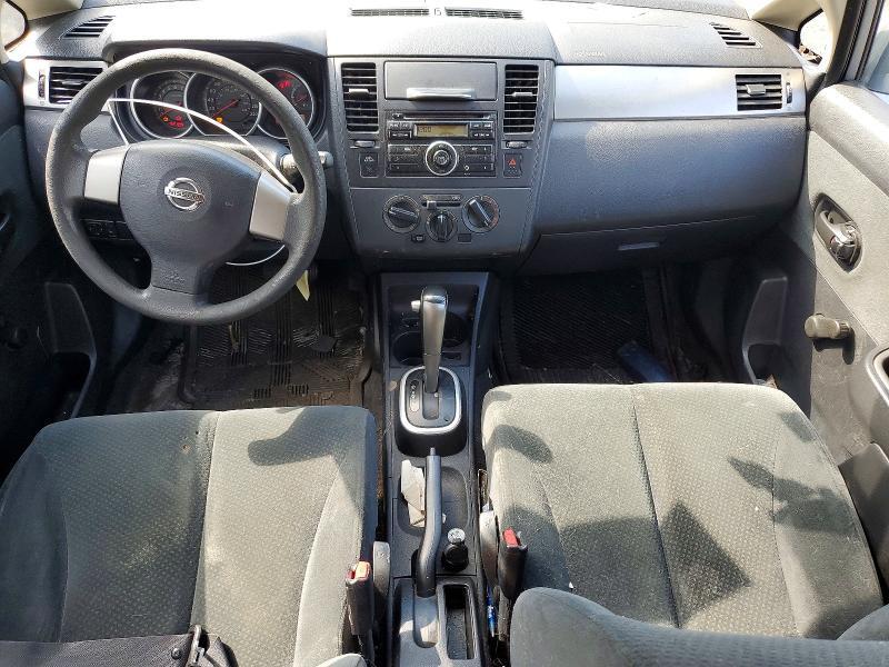 2010 NISSAN VERSA — Фото 8 из 12