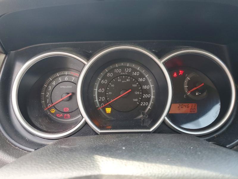 2010 NISSAN VERSA — Фото 9 из 12