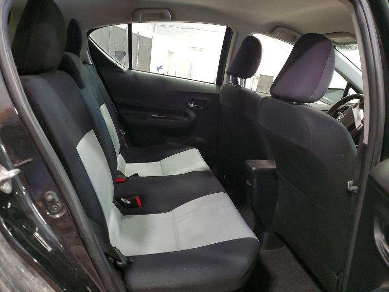2016 TOYOTA PRIUS C PERSONA SPECIAL EDITION — Фото 10 из 12
