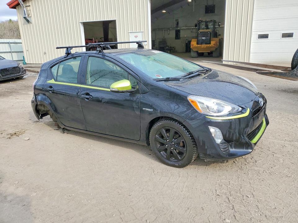 2016 TOYOTA PRIUS C PERSONA SPECIAL EDITION — Фото 4 из 12