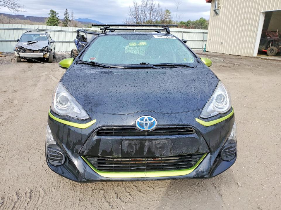 2016 TOYOTA PRIUS C PERSONA SPECIAL EDITION — Фото 5 из 12