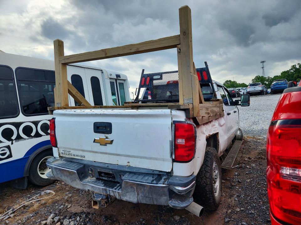 2019 CHEVROLET SILVERADO K2500 HEAVY DUTY — Фото 3 из 14