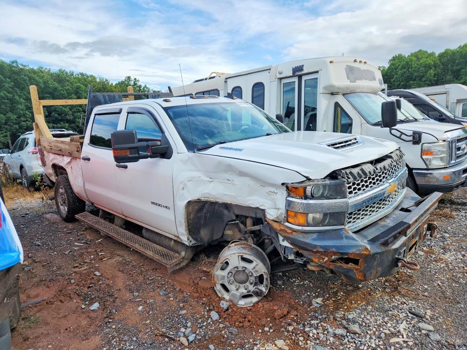 2019 CHEVROLET SILVERADO K2500 HEAVY DUTY — Фото 4 из 14