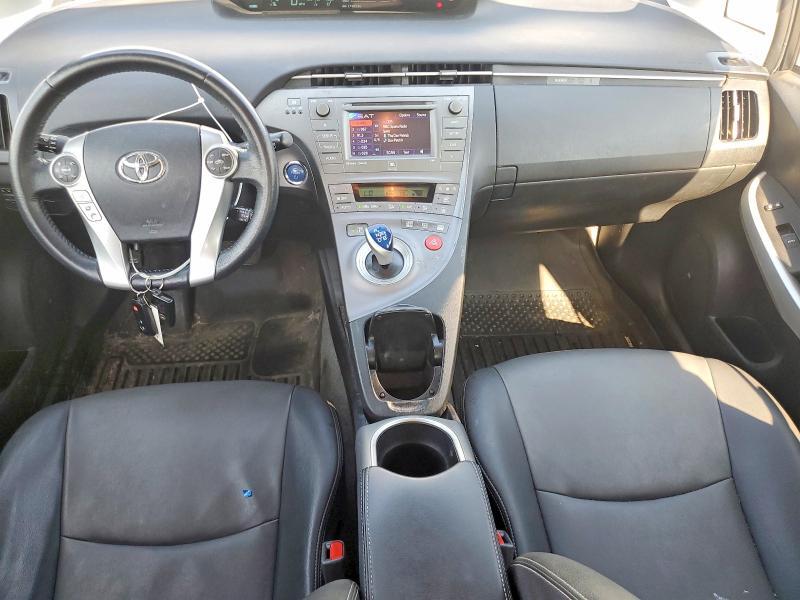 JTDKN3DU8F0441988 2015 TOYOTA PRIUS photo no. 8
