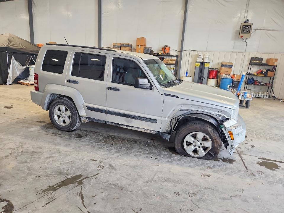 2012 JEEP LIBERTY SPORT — Фото 4 из 13