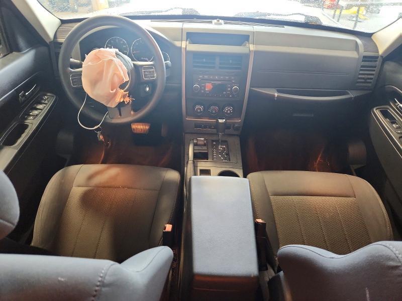 2012 JEEP LIBERTY SPORT — Фото 8 из 13