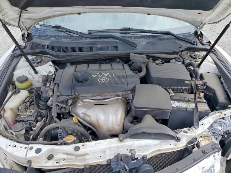 2010 TOYOTA CAMRY LE — Фото 11 из 12