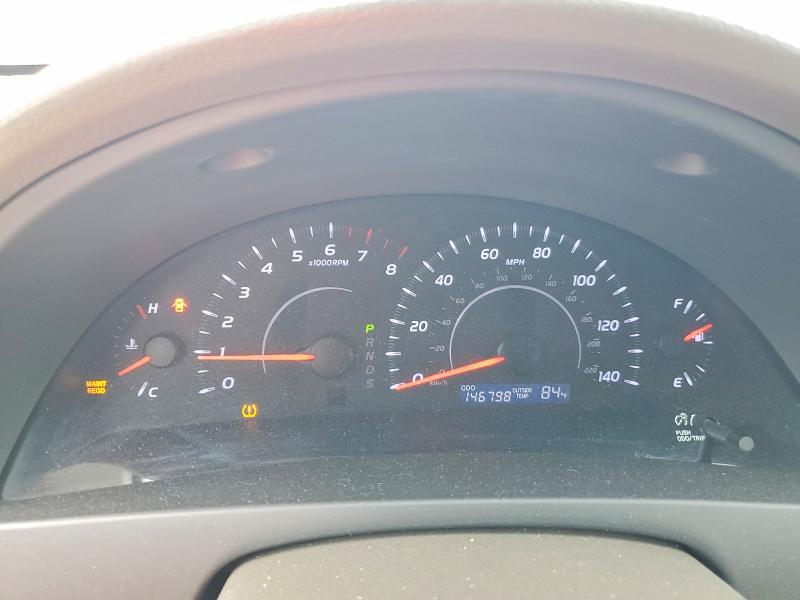 2010 TOYOTA CAMRY LE — Фото 9 из 12