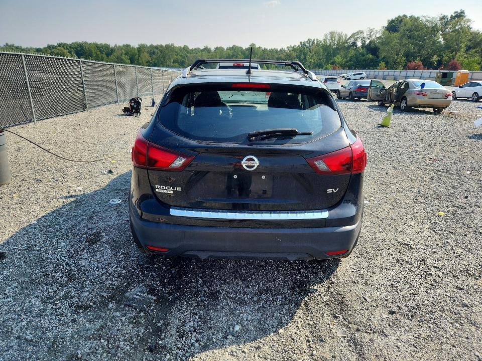 2017 NISSAN ROGUE SPORT SV — Фото 6 из 12