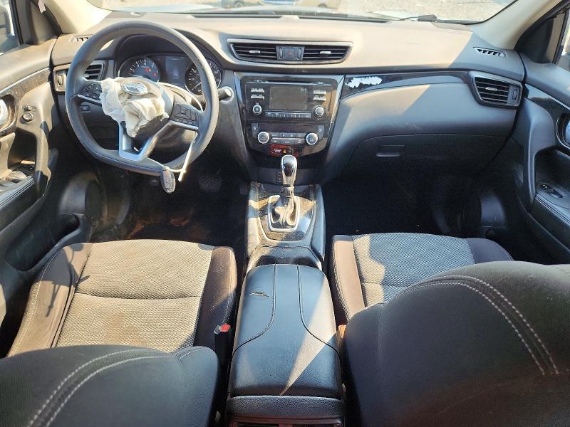 2017 NISSAN ROGUE SPORT SV — Фото 8 из 12