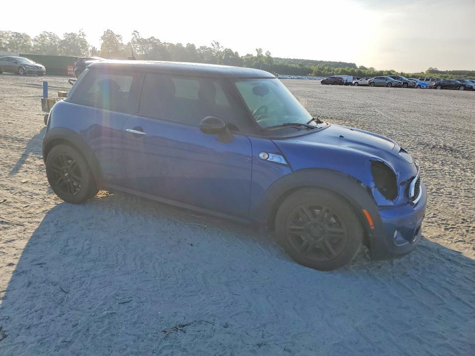 WMWSV3C50DT390828 2013 MINI COOPER photo no. 4