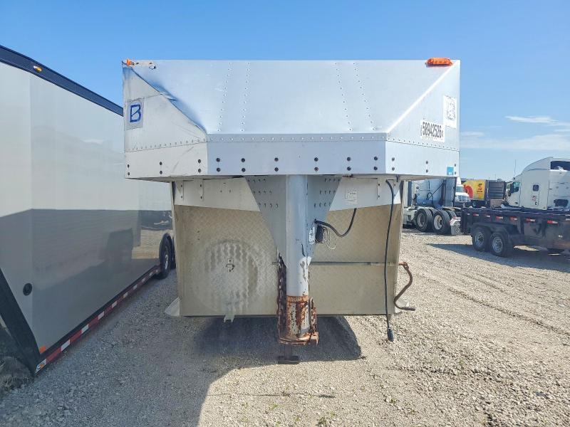 2005 BARRETT HORSE TRAILER — Фото 2 из 10