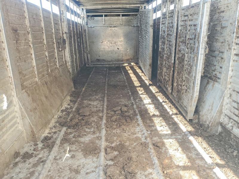 2005 BARRETT HORSE TRAILER — Фото 7 из 10