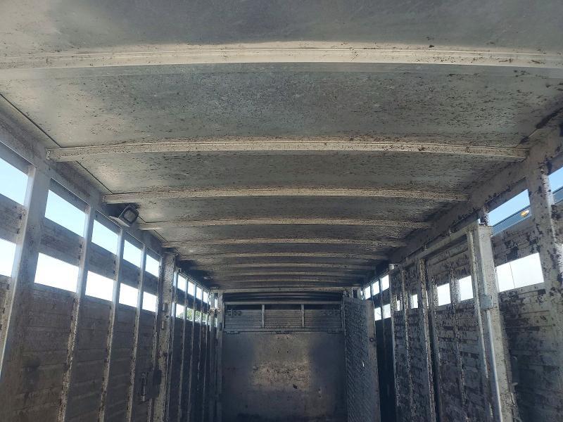 2005 BARRETT HORSE TRAILER — Фото 8 из 10