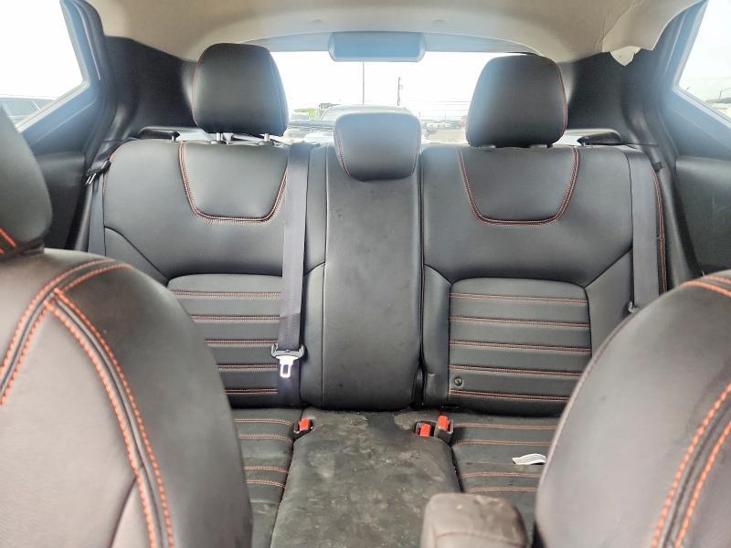 2019 NISSAN KICKS SR — Фото 10 из 13