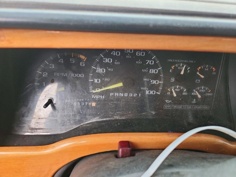 1996 CHEVROLET GMT-400 K1500 — Фото 9 из 12